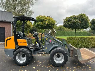 Giant V452T X-TRA HD VERKOCHT