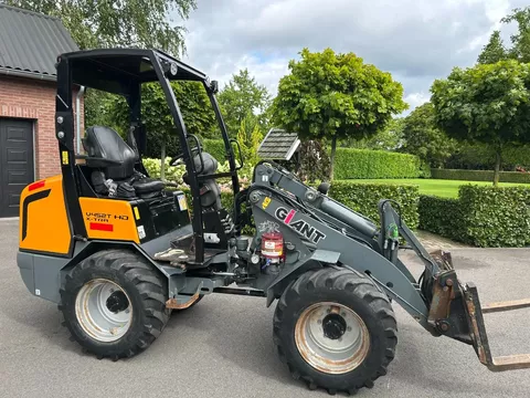 Giant V452T X-TRA HD VERKOCHT