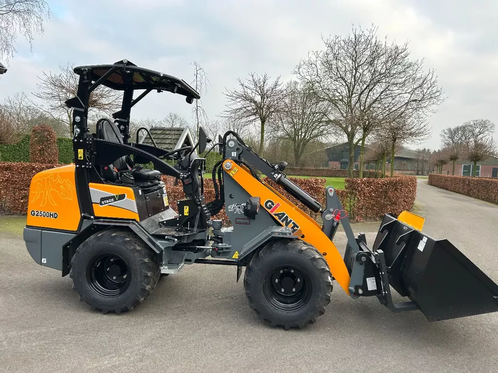 Giant G2500HD LIMITED EDITION VERKOCHT
