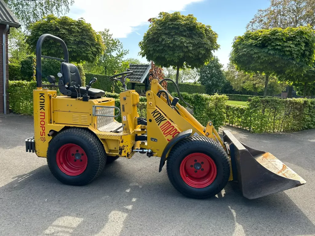 Knikmops 130 VERKOCHT