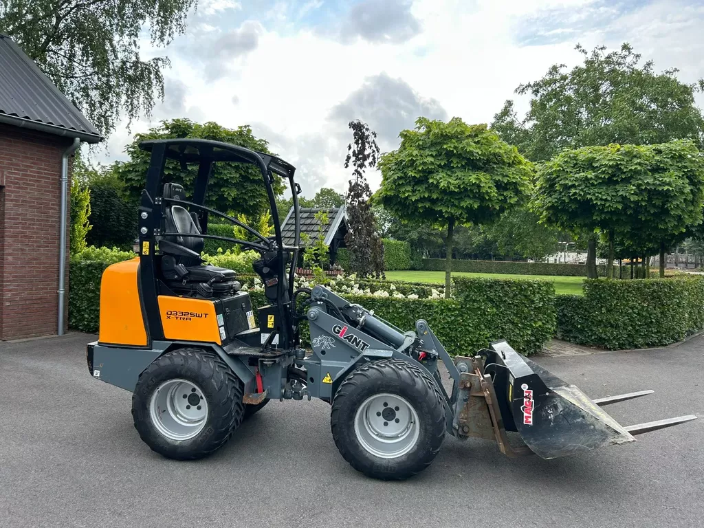 Giant D332SWT X-tra VERKOCHT
